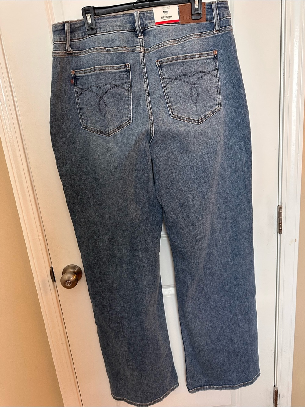 Judy Blue Light Blue Flare Jeans - Mid Wash Wide Leg - Picture 7 of 7